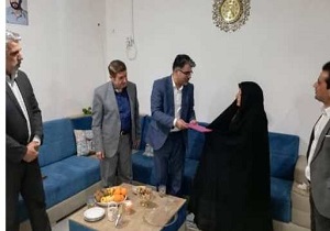 دیدار مسئولان ماهشهر با خانواده‌های شهداء و جانبازان 