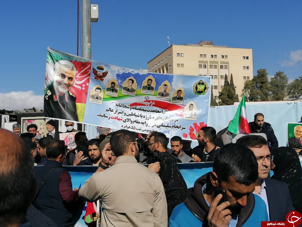 فارس به پاس پیروزی انقلاب در ۲۲ بهمن و به یاد سردار دل&zwnj;ها به پا خواست + تصاویر