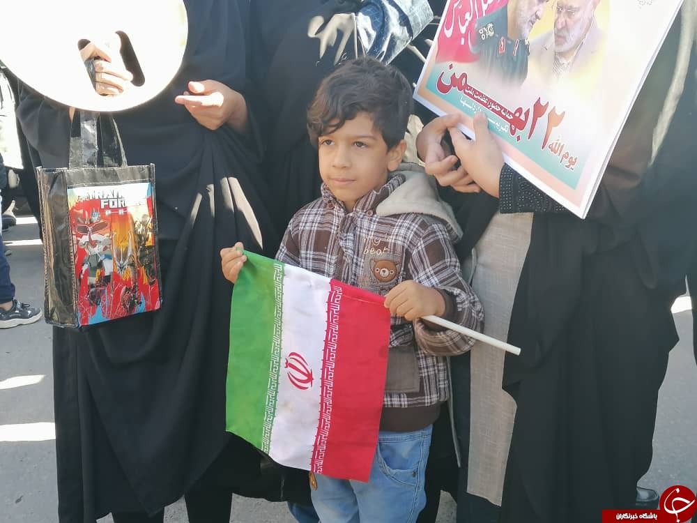 فارس به پاس پیروزی انقلاب در ۲۲ بهمن و به یاد سردار دل&zwnj;ها به پا خواست + تصاویر