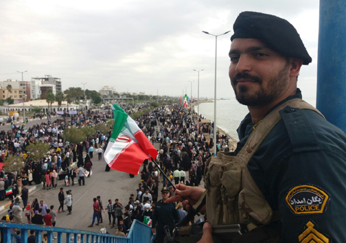 آغاز راهپیمایی یوم الله ۲۲ بهمن در هرمزگان + عکس
