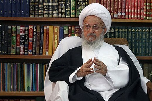 حکم شرعی شرکت در راهپیمایی ۲۲ بهمن از دیدگاه رهبر انقلاب و مراجع تقلید