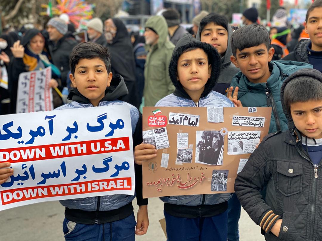 راهپیمایی ۲۲ بهمن جلوه با شکوه مردم مشهد در بیعت با آرمانهای انقلاب