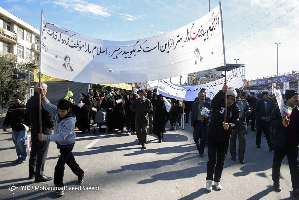 فشار اقتصادی نتیجه انتخاب است نه انقلاب