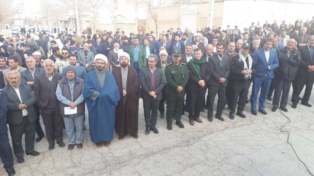حضور پرشور مردم ایلام در راهپیمایی یوم الله ۲۲ بهمن