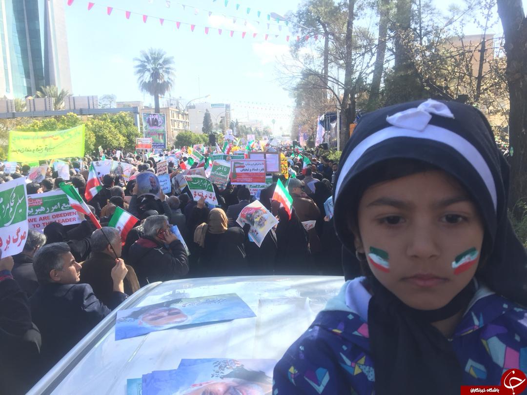 فارس به پاس پیروزی انقلاب در ۲۲ بهمن و به یاد سردار دل&zwnj;ها به پا خواست + تصاویر
