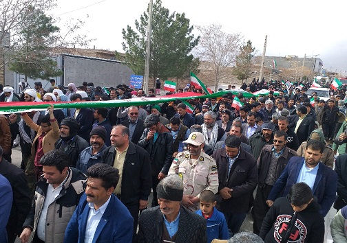 عکس و حاشیه&zwnj;های راهپیمایی ۲۲ بهمن ۹۸ در شهرستان&zwnj;های خراسان جنوبی