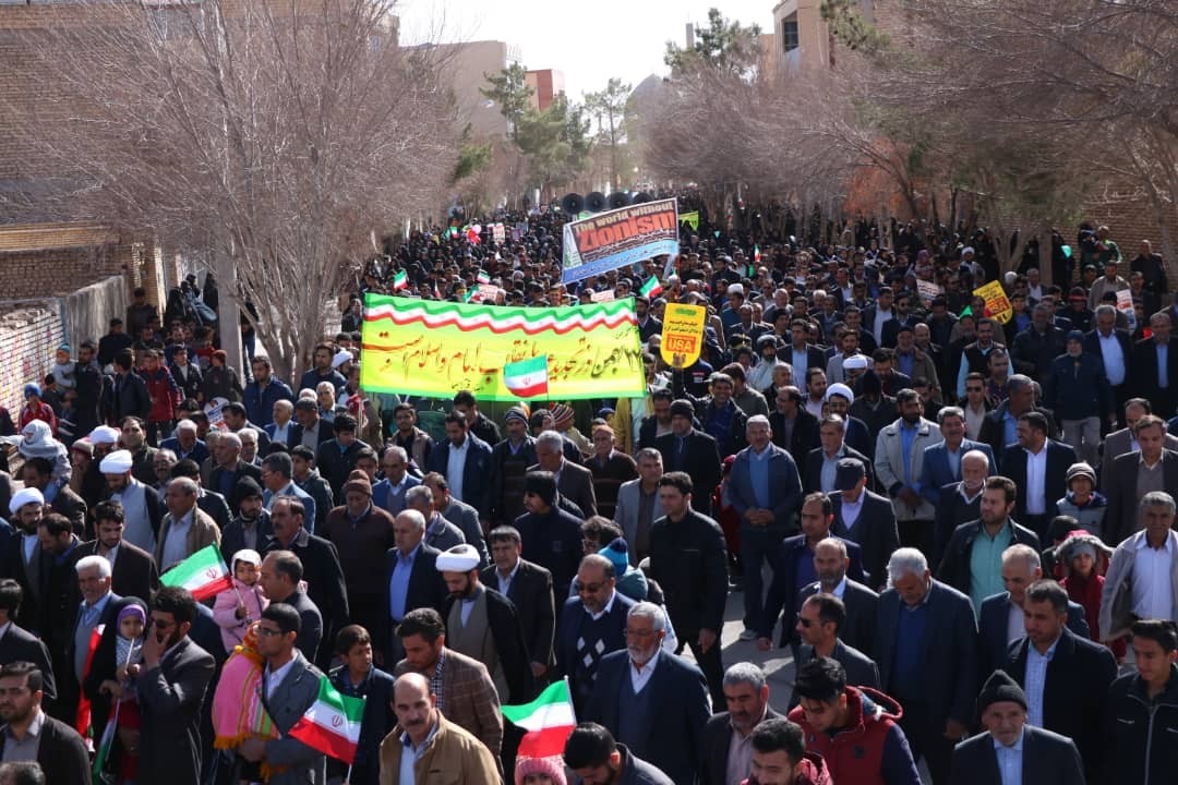 آغاز راهپیمایی ۲۲ بهمن در شهرستان&zwnj;های کرمان+ تصاویر