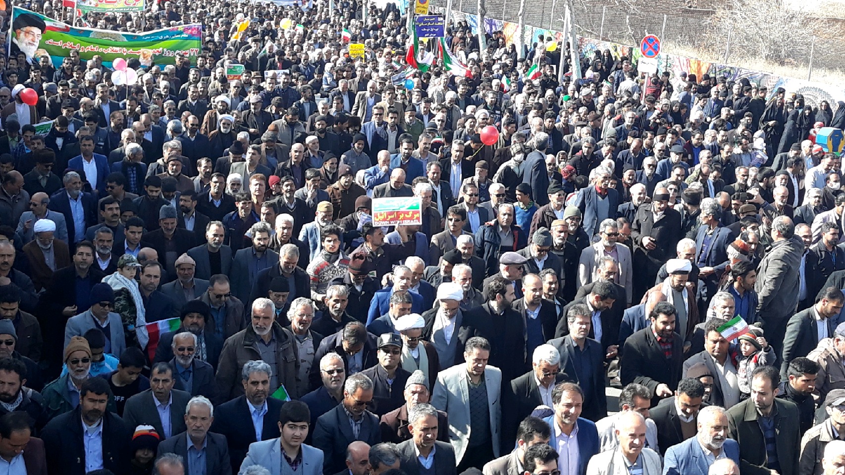 حضور مردم دومین شهر ریارتی خراسان رضوی در راهپیمایی ۲۲ بهمن