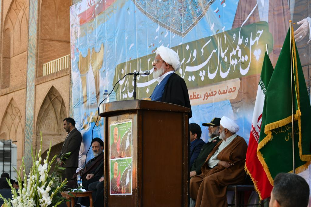 پیروزی انقلاب اسلامی سفره منفعت طلبی استعمارگران را برچید