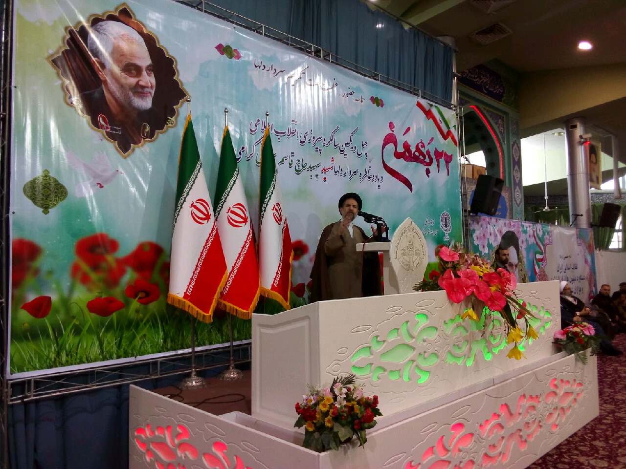 هنرسردار سلیمانی هموار کردن راه وحدت مسلمانان در برابر تروریست هاست