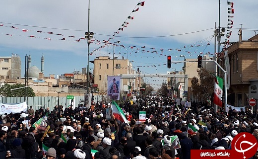 حضور گسترده و باشکوه مردم قم در جشن ۴۱ سالگی انقلاب+تصاویر