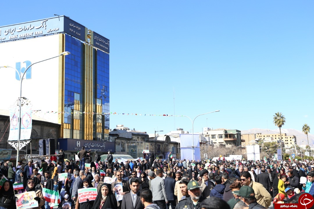 فارس به پاس پیروزی انقلاب در ۲۲ بهمن و به یاد سردار دل&zwnj;ها به پا خواست + تصاویر