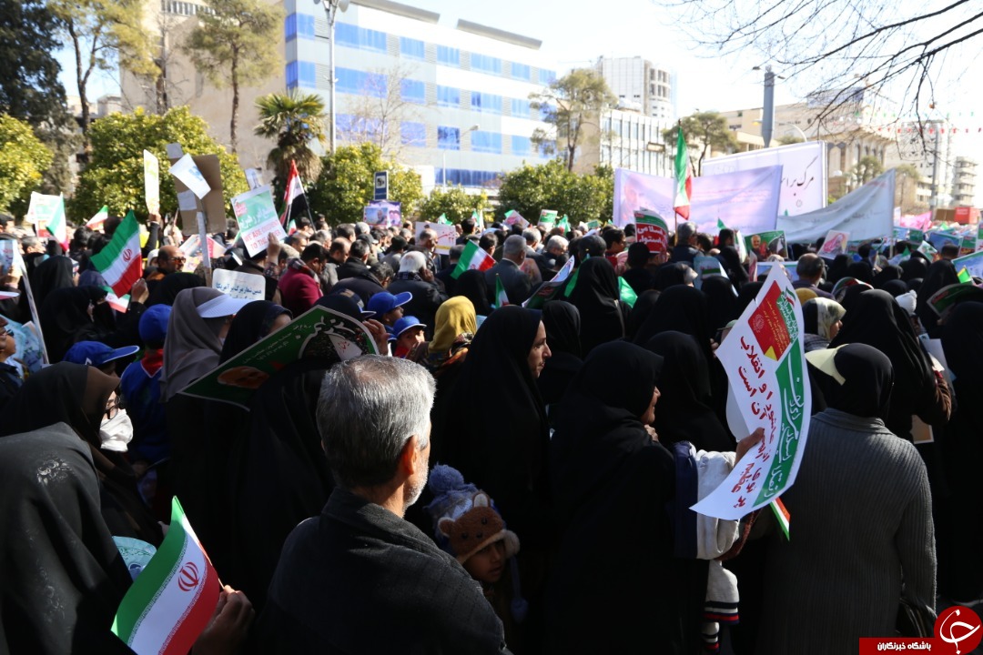 فارس به پاس پیروزی انقلاب در ۲۲ بهمن و به یاد سردار دل&zwnj;ها به پا خواست + تصاویر