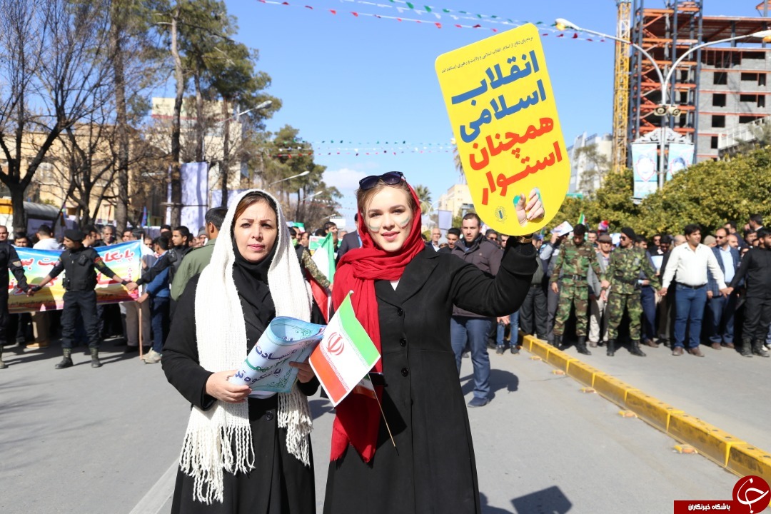 فارس به پاس پیروزی انقلاب در ۲۲ بهمن و به یاد سردار دل&zwnj;ها به پا خواست + تصاویر