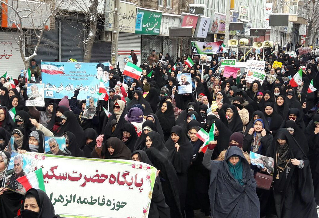 عکس&zwnj;ها و حاشیه&zwnj;های راهپیمایی ۲۲بهمن ۹۸ در استان آذربایجان شرقی