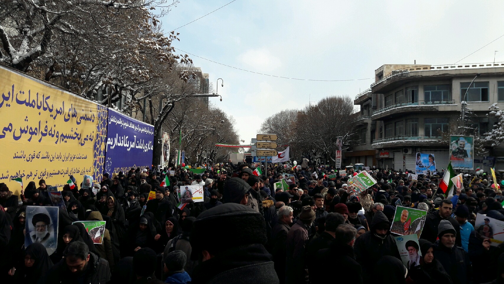 عکس&zwnj;ها و حاشیه&zwnj;های راهپیمایی ۲۲بهمن ۹۸ در استان آذربایجان شرقی