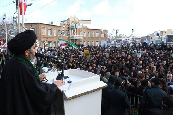 دشمنان از عظمت جمهوری اسلامی ایران می&zwnj;ترسند