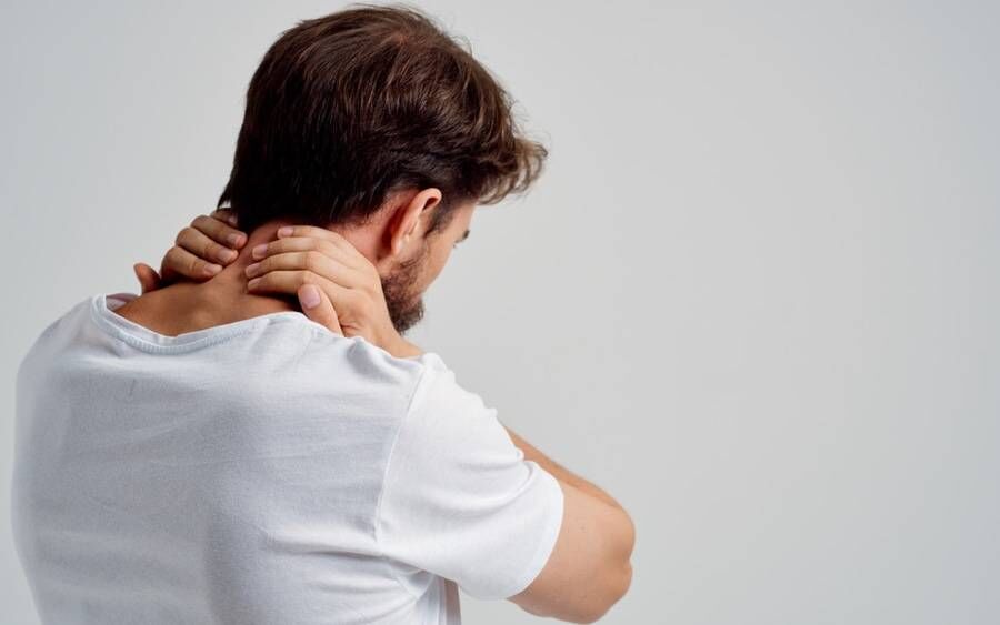 اگر می‌خواهید گردن درد نگیرید این نکات را رعایت کنید