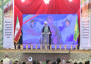 حاج قاسم سلیمانی یک مکتب است/ دشمن به دنبال ضربه زدن به محور اصلی نظام که جایگاه ولایت فقیه است