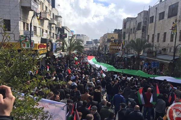تظاهرات ۲۰ هزار فلسطینی در رام&zwnj;الله در اعتراض به معامله قرن