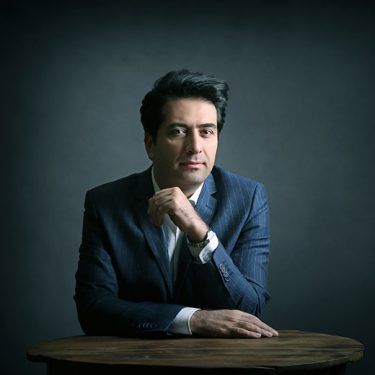 «پرواز» با صدای محمد معتمدی منتشر شد