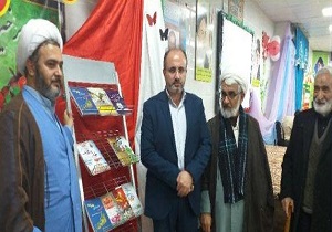 رونمایی از ۱۲ جلد کتاب در آران و بیدگل