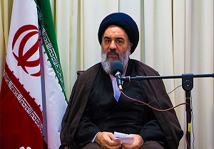 جریان انقلاب اسلامی ایران قدرت پوشالی آمریکا و غرب را از بین برد
