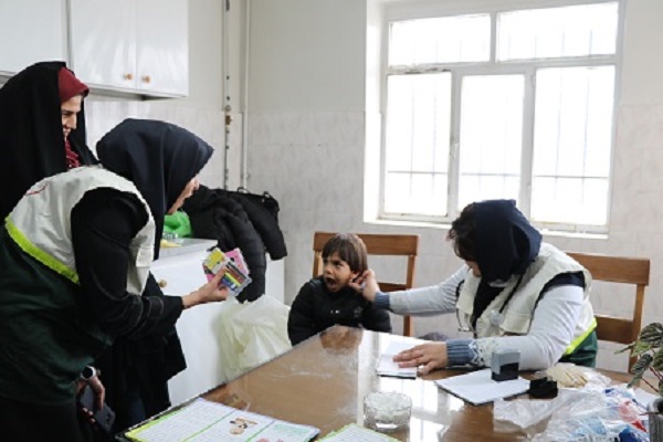 اعزام تیم پزشکی بیمارستان بعثت به مناطق محروم تویسرکان