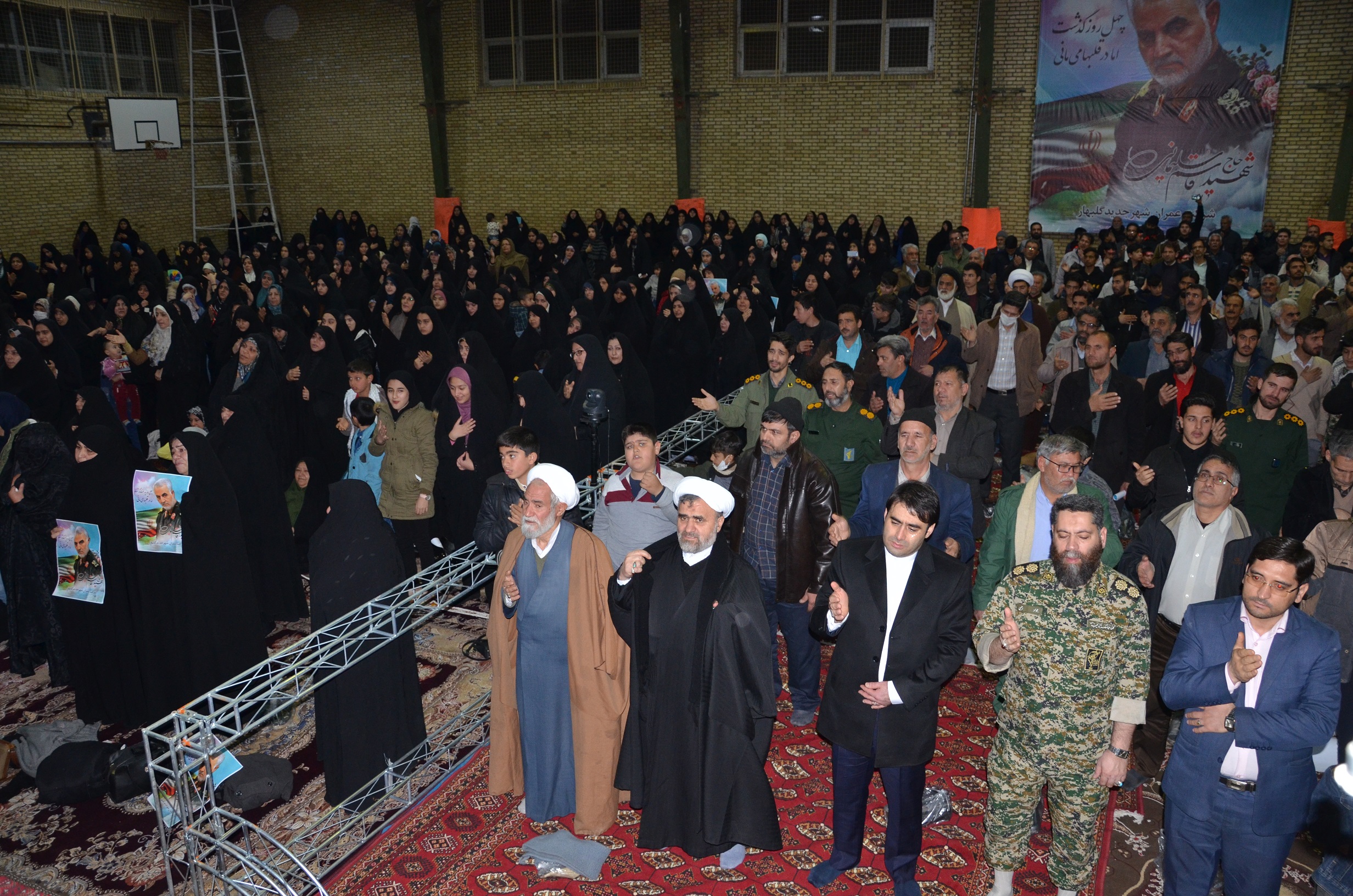 بزرگداشت چهلمین روز شهادت سردار سلیمانی و همرزمانش در گلبهار