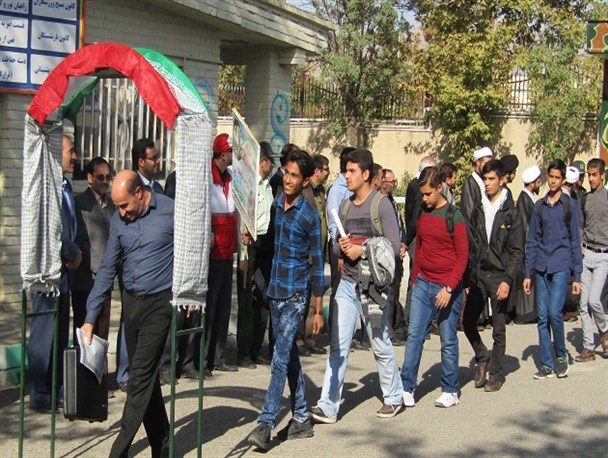 اعزام ۱۵۰ دانش آموز پسر به مناطق عملیاتی قلاویزان