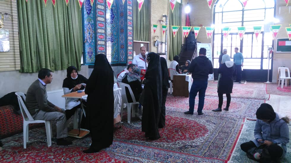 روز مادر، بهانه ای برای خدمات رایگان کاروان سلامتی ها