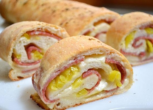 طرز تهیه&zwnj;ی دلمه قارچ با مرغ؛ سرشار از پروتئین