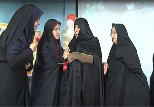 تجلیل از مادر نمونه فاطمی در قائم شهر