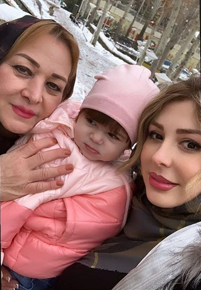 تصاویر دیده نشده از سلفی بازیگران سینما و تلویزیون با مادرهایشان