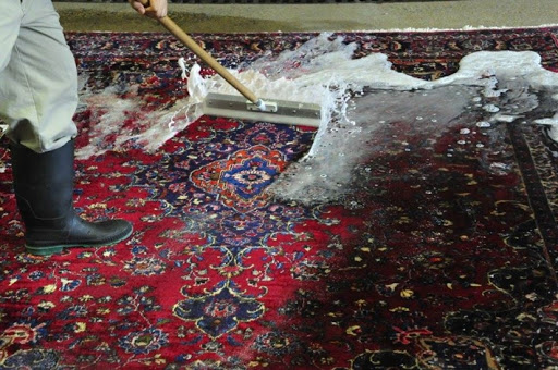 دردسری به نام قالیشویان بدون مجوز