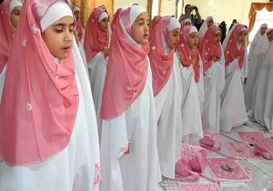 برگزاری جشن تکلیف ۴۱ نفر از دانش آموزان در خضری دشت بیاض