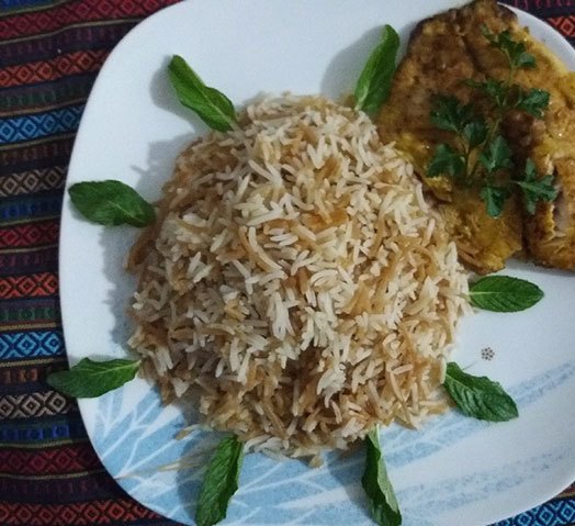 بسته خبری/شام شب عید نوروز در شهر&zwnj;های مختلف ایران / از دلمه آذربایجان و ته چین مازندران تا قیمه خراسان و پلوماهی زنجان///دپوی عید تنها//29 اسفند