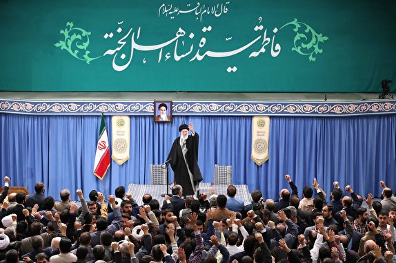 ازحضور تعدادی از مدیرانِ احمدی نژاد در یک لیست تا بازگشت سردار فضلی به دانشگاه افسری امام حسین(ع) ازحضور تعدادی از مدیرانِ احمدی نژاد در یک لیست تا بازگشت سردار فضلی به دانشگاه افسری امام حسین(ع)