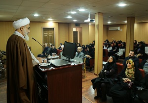 تاکید بر نهادینه شدن سبک زندگی حضرت زهرا (س) در جامعه