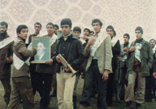 هنگامه خیزش مردمی به سمت پیروزی/ انقلابی&zwnj;ترین روستایی که الگو شد