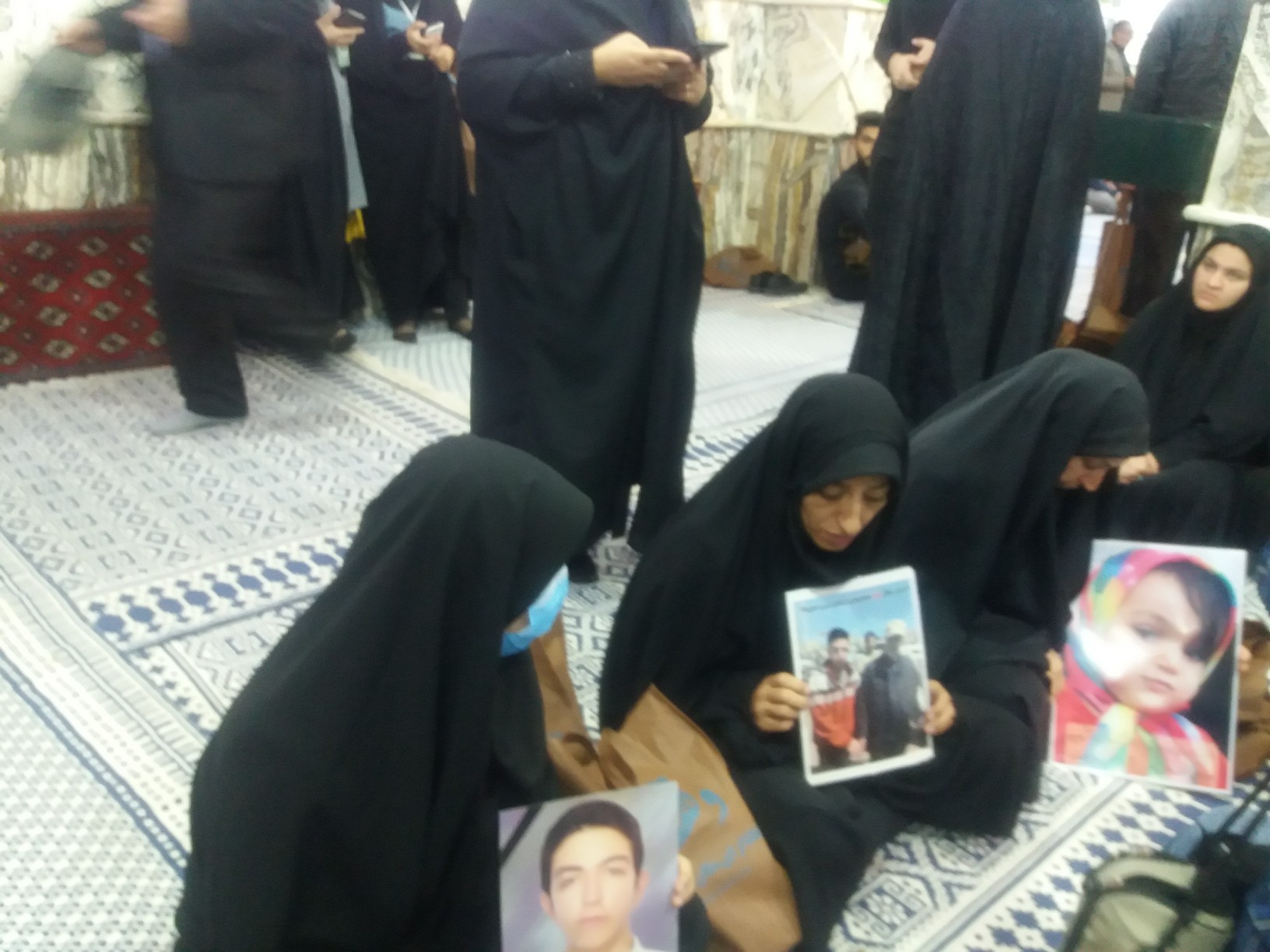 دیدار با خانواده جانباختگان و خوشامدگویی آیت الله حکیم در کرمان