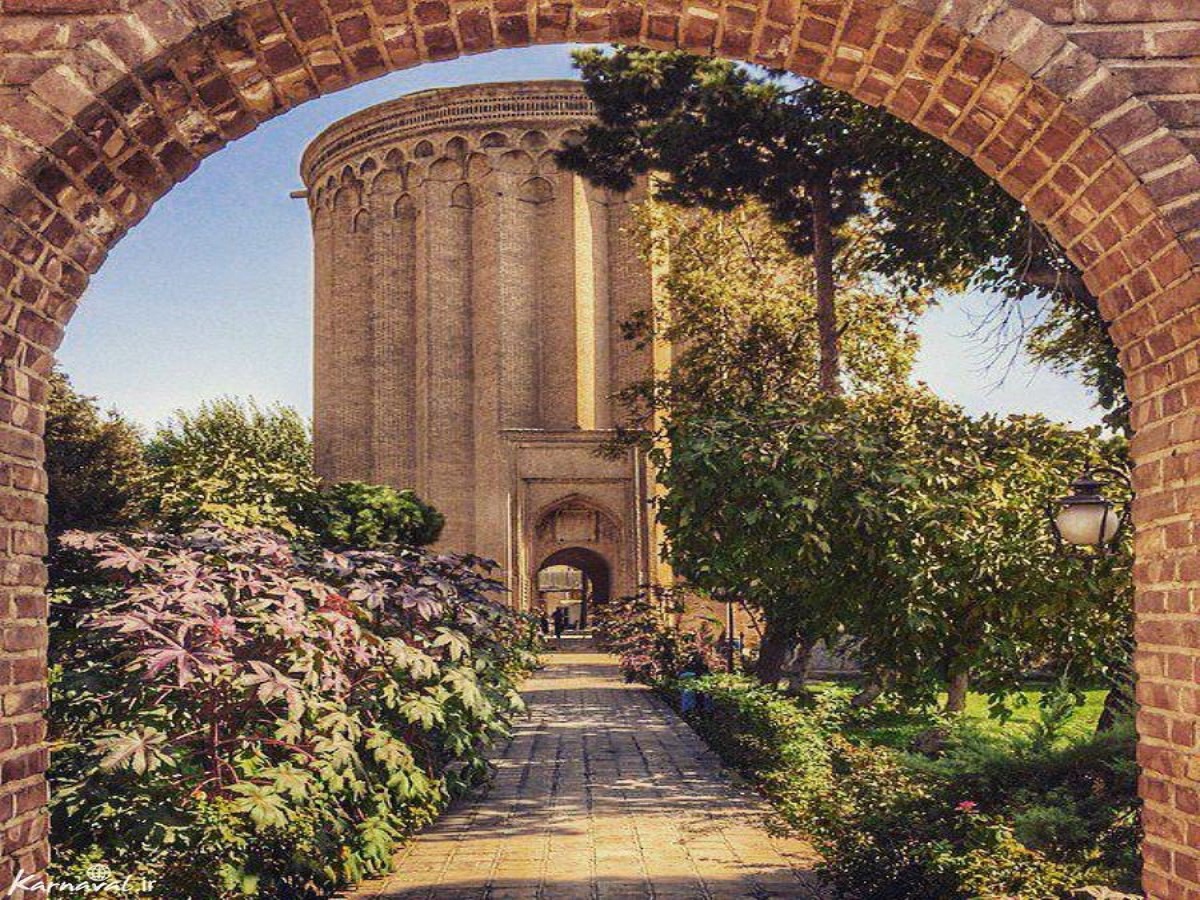 کارشناسان درباره کج شدن برج طغرل در جنوب تهران چه می‌گویند؟
