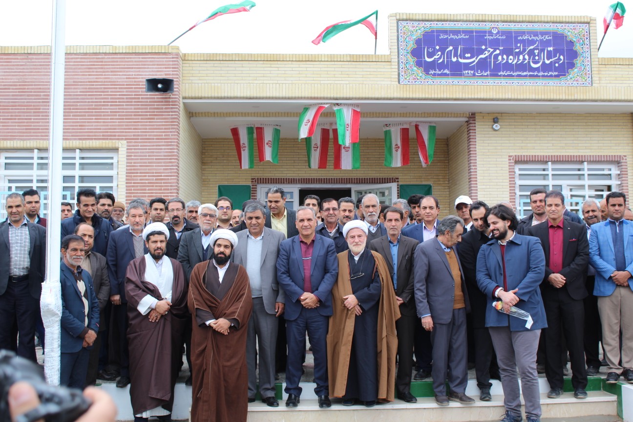 تجلیل از۹۳ خیر در جشنواره مدرسه&zwnj;ای منطقه نوق رفسنجان