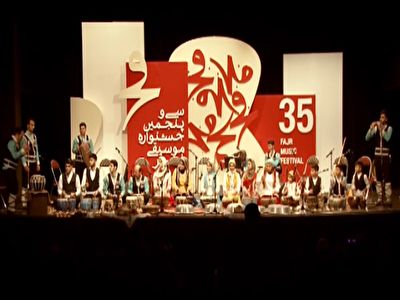 رقابت هنرمندان ایرانی و خارجی در سی و پنجمین جشنواره موسیقی فجر در کشور + فیلم