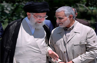 ماجرای درخواست عجیب سردار سلیمانی از خانواده شهدا / ماموریتی درباره ۲ انگشتر که  از رهبر انقلاب به حاج قاسم محول شد