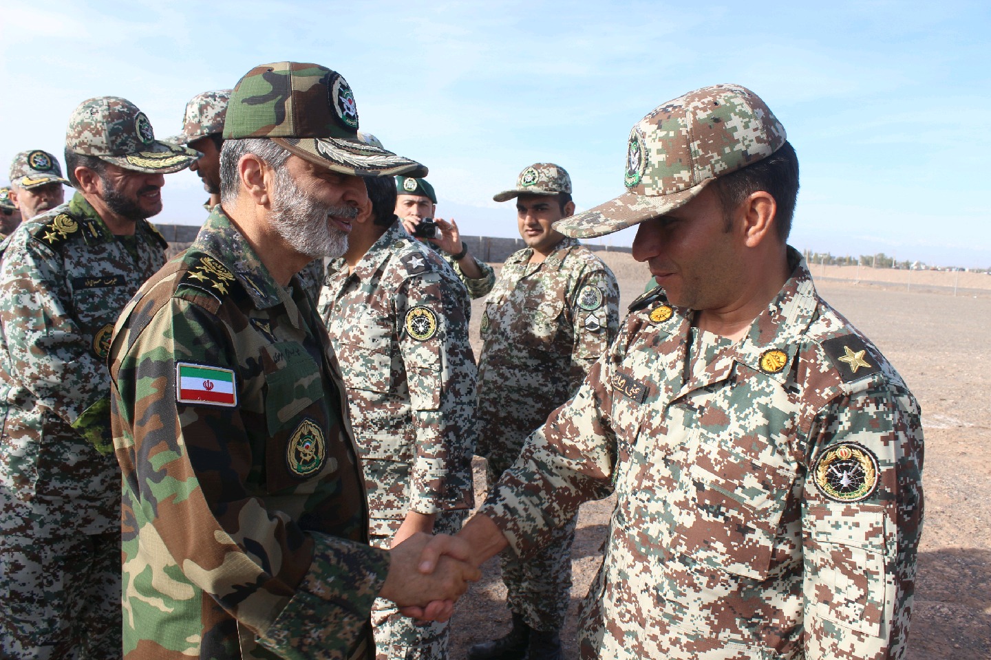 امیر سرلشکر موسوی از یگان&zwnj;های پدافندی کرمان بازدید کرد