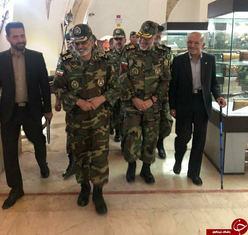 بازدید فرمانده کل ارتش از موزه ارتش جنوبشرق کشور+ تصاویر