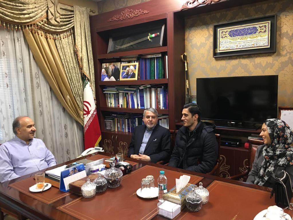 دیدار وزیر ورزش و جوانان با فرزانه فصیحی