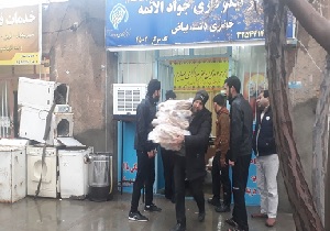 کمک ۷۰ میلیون تومانی مردم خضری دشت بیاض به سیل زدگان