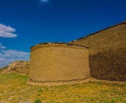 ریزش قسمتی از دیواره قلعه باستانی بختک لیلان